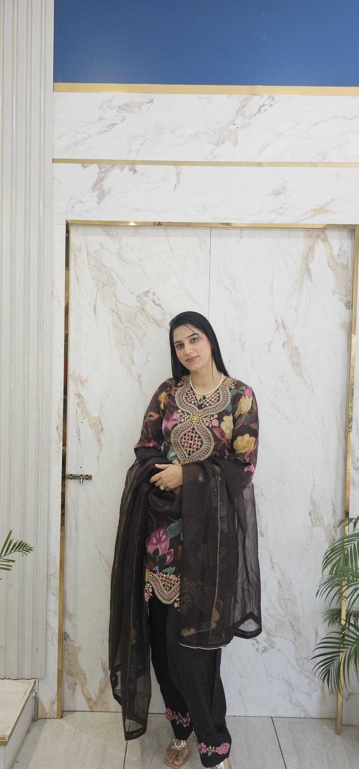 **Crape Fabric** Perfect Design . Item code - 1300G - Image 2