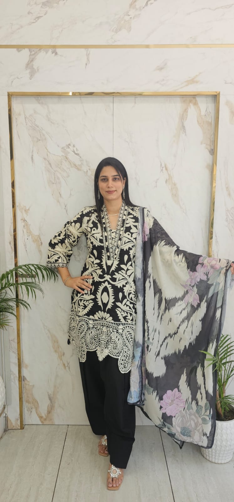Farshi Suit item code : 11275 GB