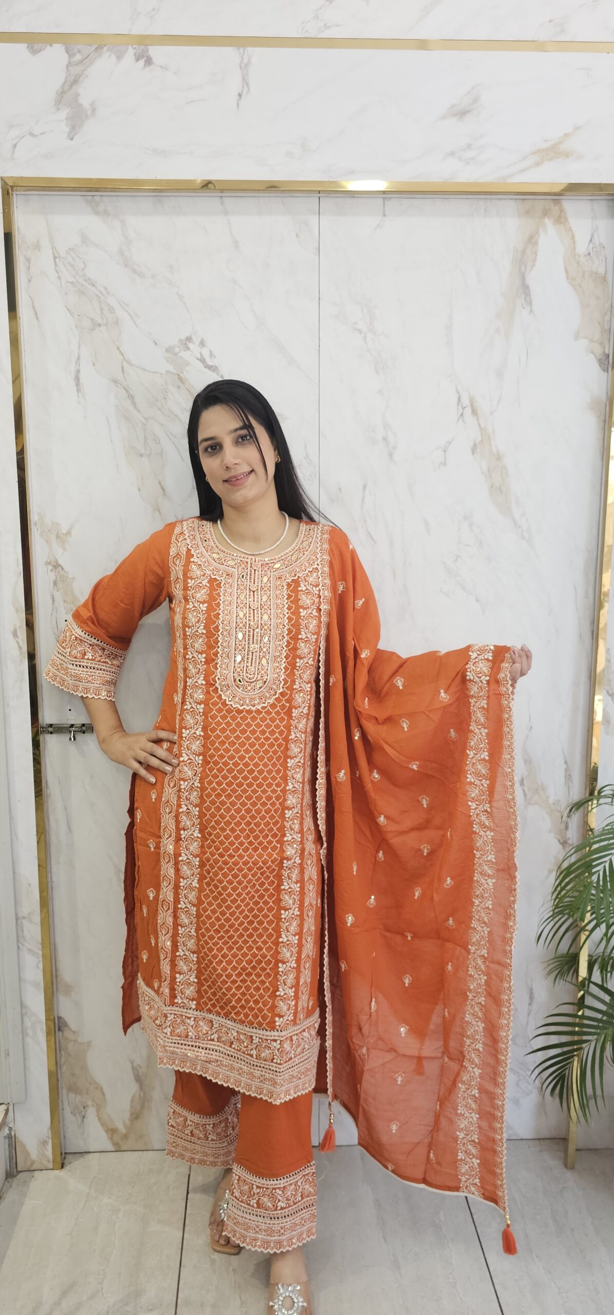 Straight Suit Graceful Wear Item code : 2299GB