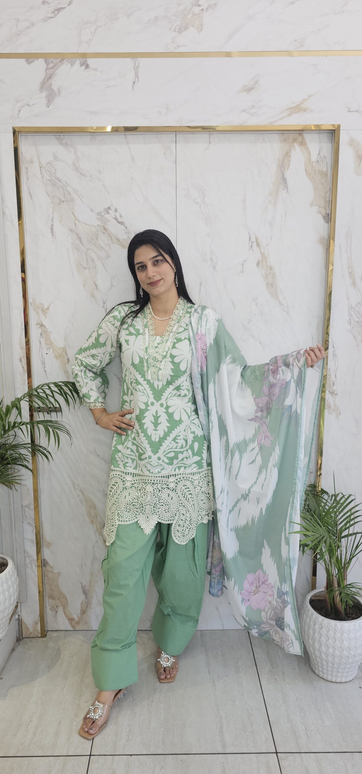 Farshi Suit item code : 11275 GB - Image 4