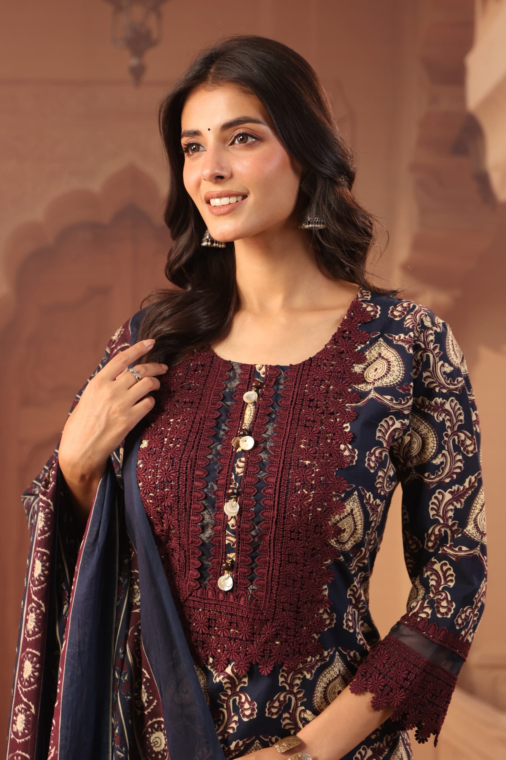 Farshi Designer suit Item Code :1309GB - Image 2