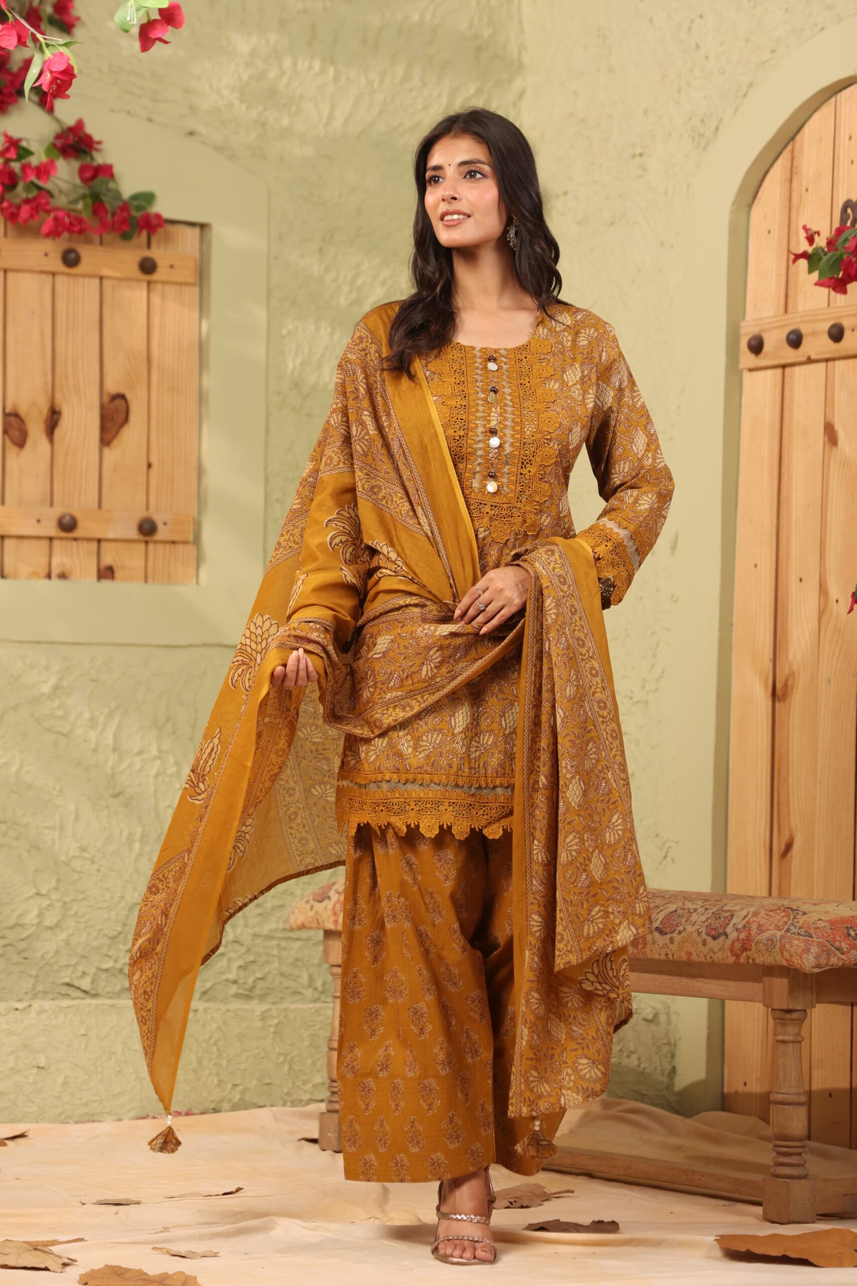 Farshi Designer suit Item Code :1309GB