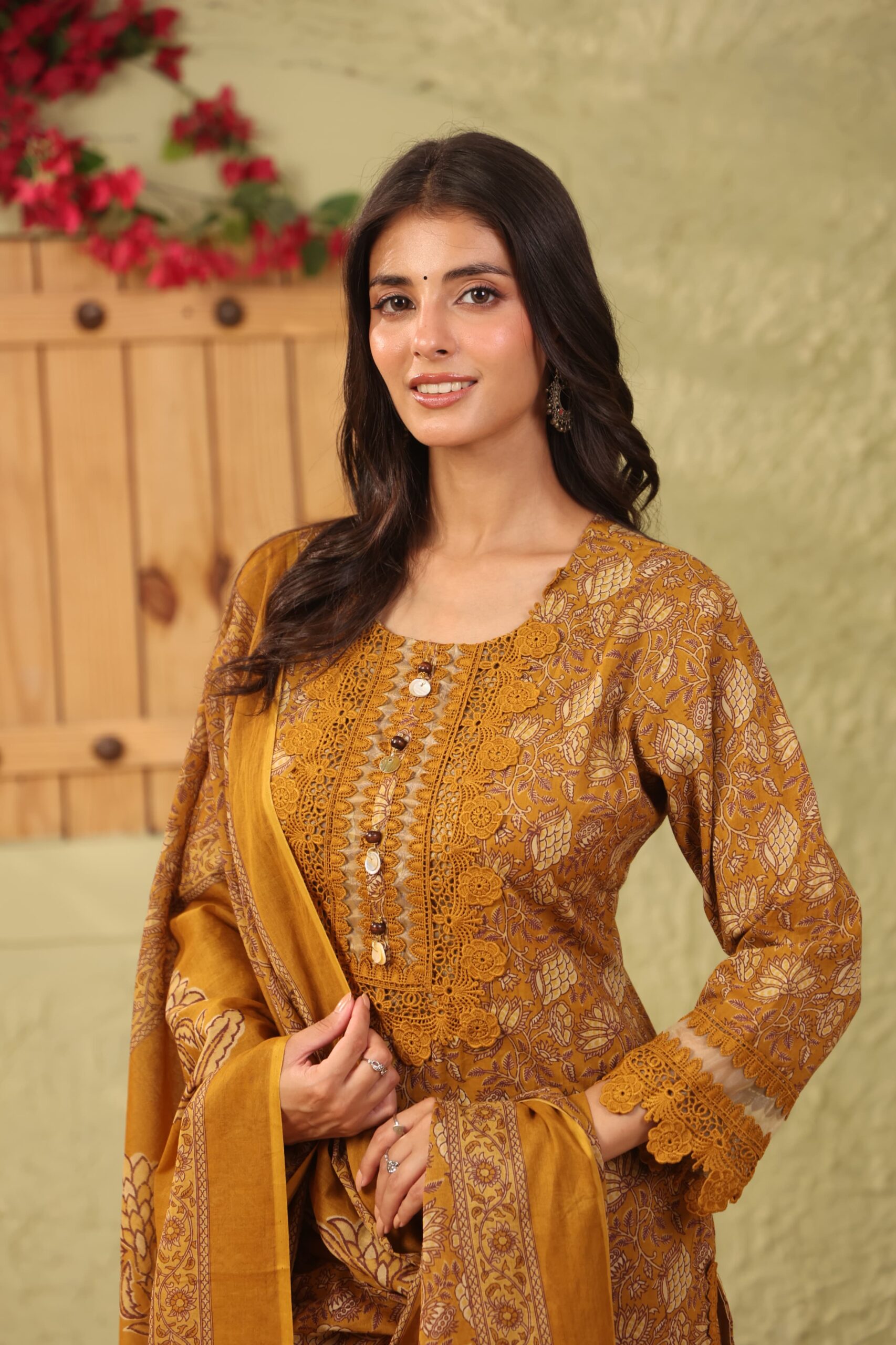 Farshi Designer suit Item Code :1309GB - Image 2