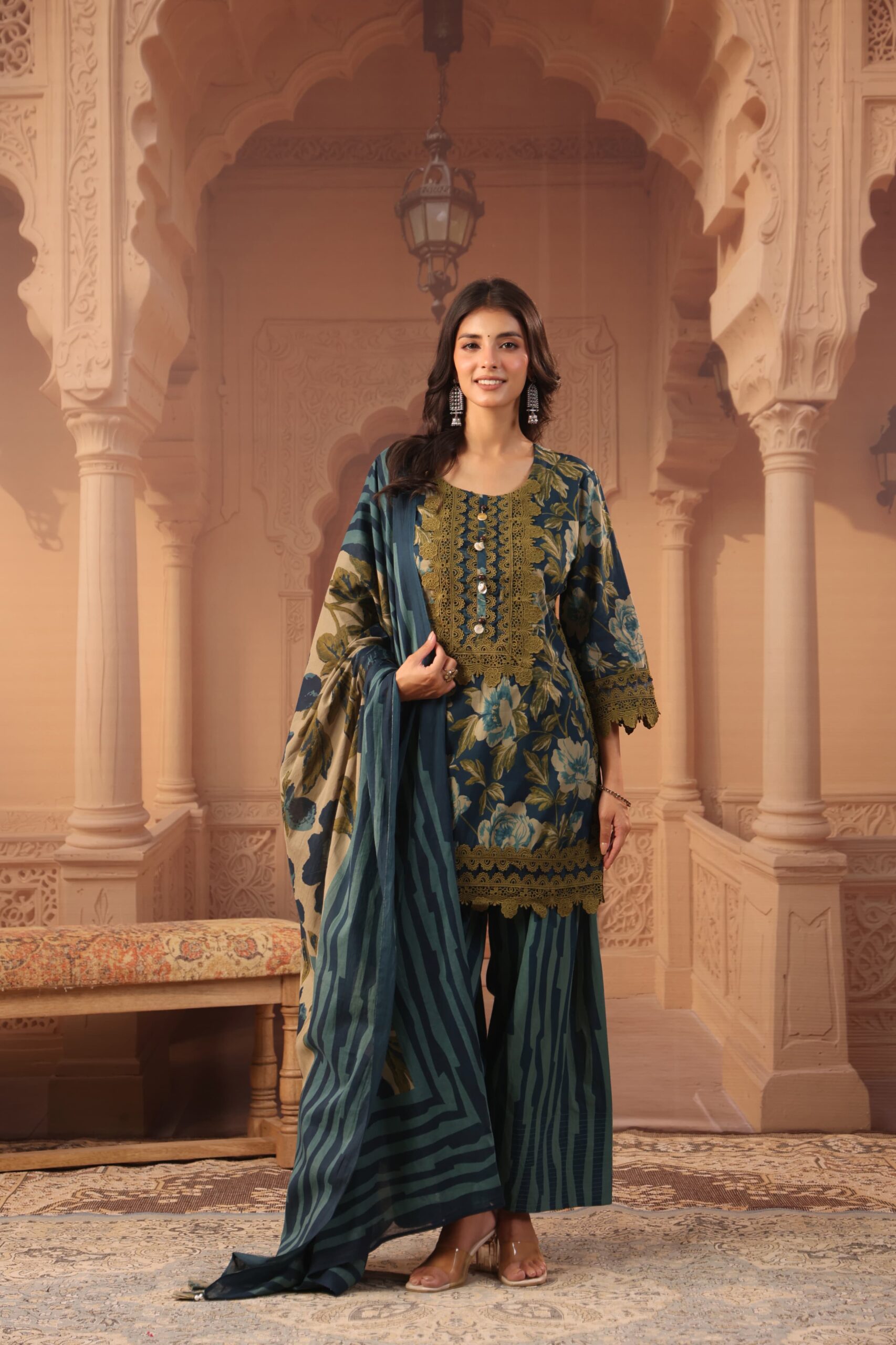 Farshi Designer suit Item Code :1309GB